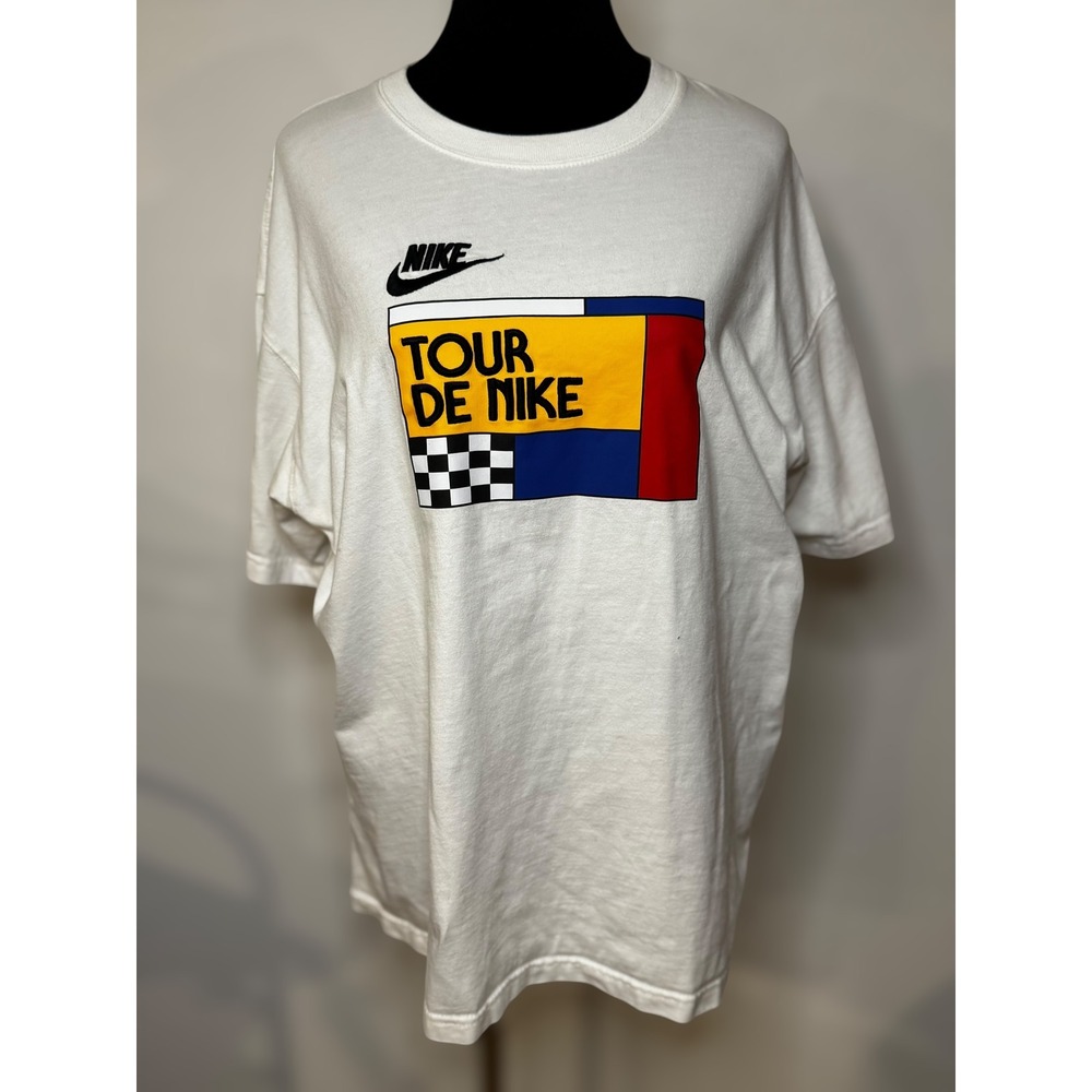Nike Tour De Nike Graphic Athletic Colorful TShirt White Loose Fit Men Size L